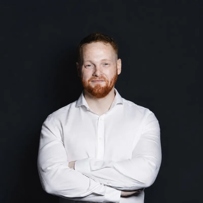 Connel Rogers Headshot