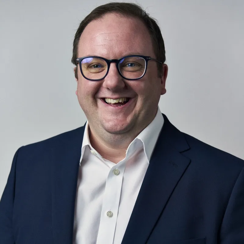 Paul Hewitt Headshot