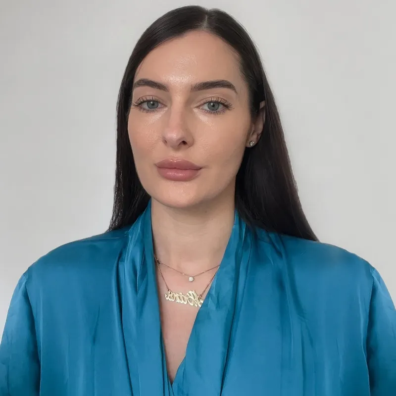Arina Biguna Headshot